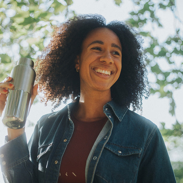bring-your-own-party-kit-tumblers-and-cocktails-k1 16oz_rise_reflect_woman_smile_square.jpg