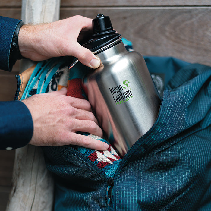tkwide-chug-cap-z3 K64TKWSSL-BS-Chug-Cap-Out-of-Duffle_lifestyle.jpg